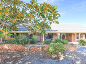 By the Beach 30 Jetty Road Normanville